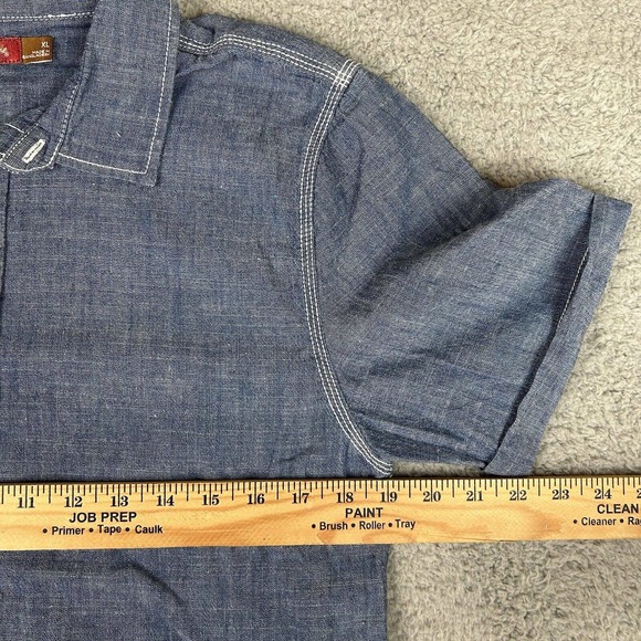 Red Camel Shirt Boys XL Blue Chambray Cotton Casual Button Up Modern Preppy - Picture 2 of 9